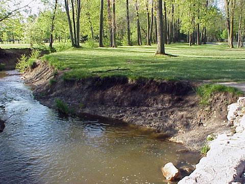 Troy, Michigan - Streambank Stabilization: BEFORE Troy, Michigan - Streambank Stabilization: BEFORE